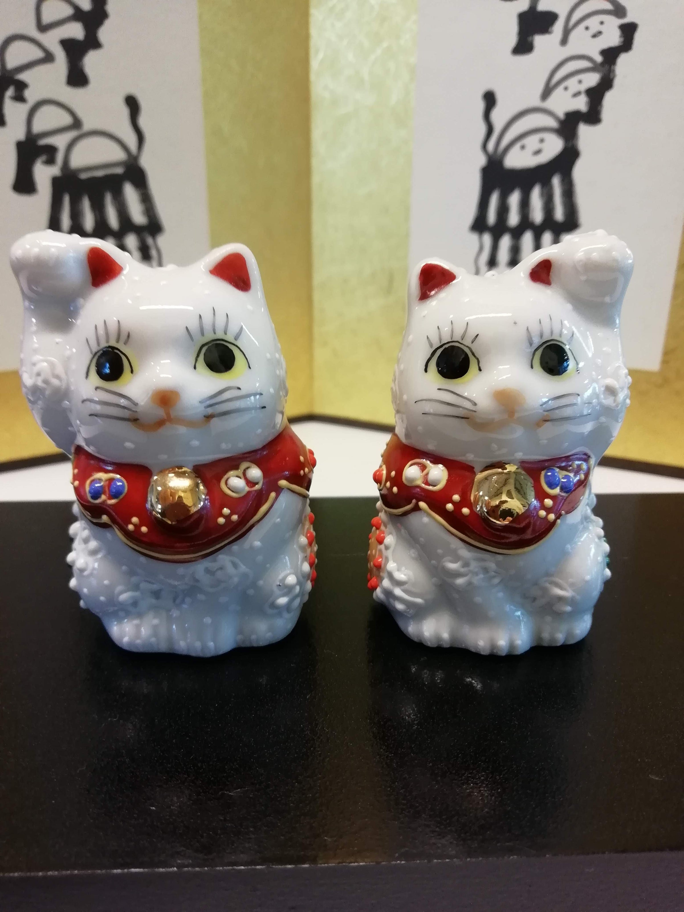 九谷焼 招き猫 金彩トラねこ | 九谷巴公式ネットショップ