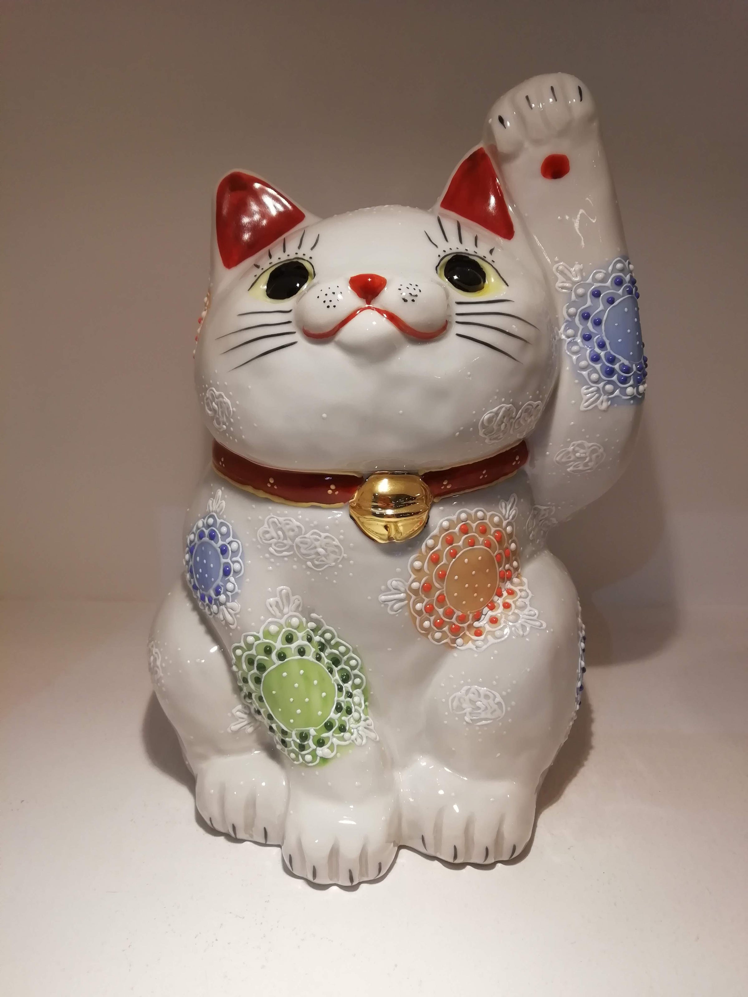 ★1点のみ★可愛い!! 九谷焼 八幡窯 招き猫 九谷 八幡窯＊招き猫＊8号＊値下げ可能！ 【公式通販】